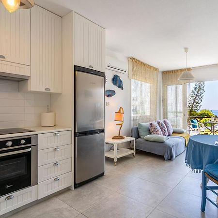 לרנקה Seawaves 1- Bedroom Apartment Near Meneou Beach מראה חיצוני תמונה